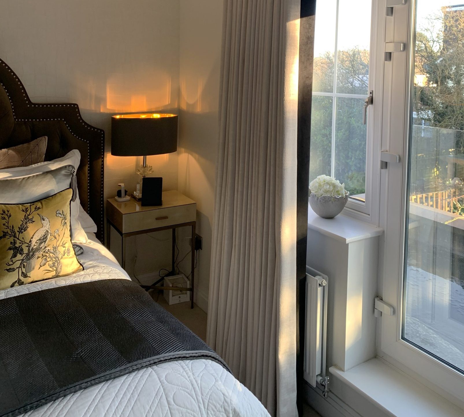 Floor to ceiling wave curtain. Velvet fabric with contrast leading edge